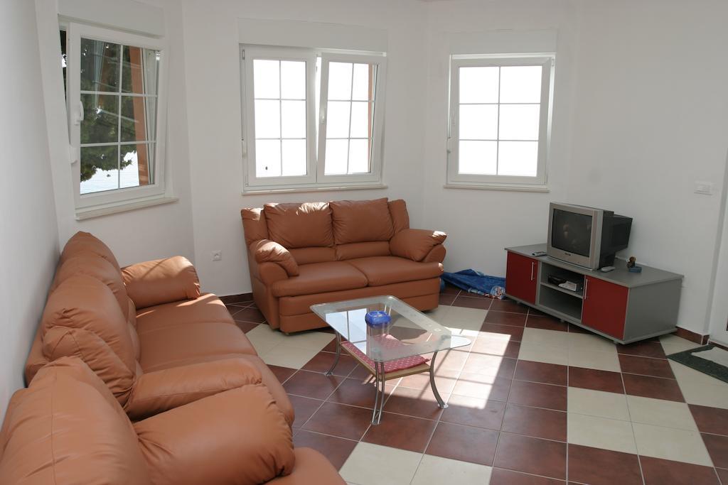 Villa Nelo Podaca Exterior photo